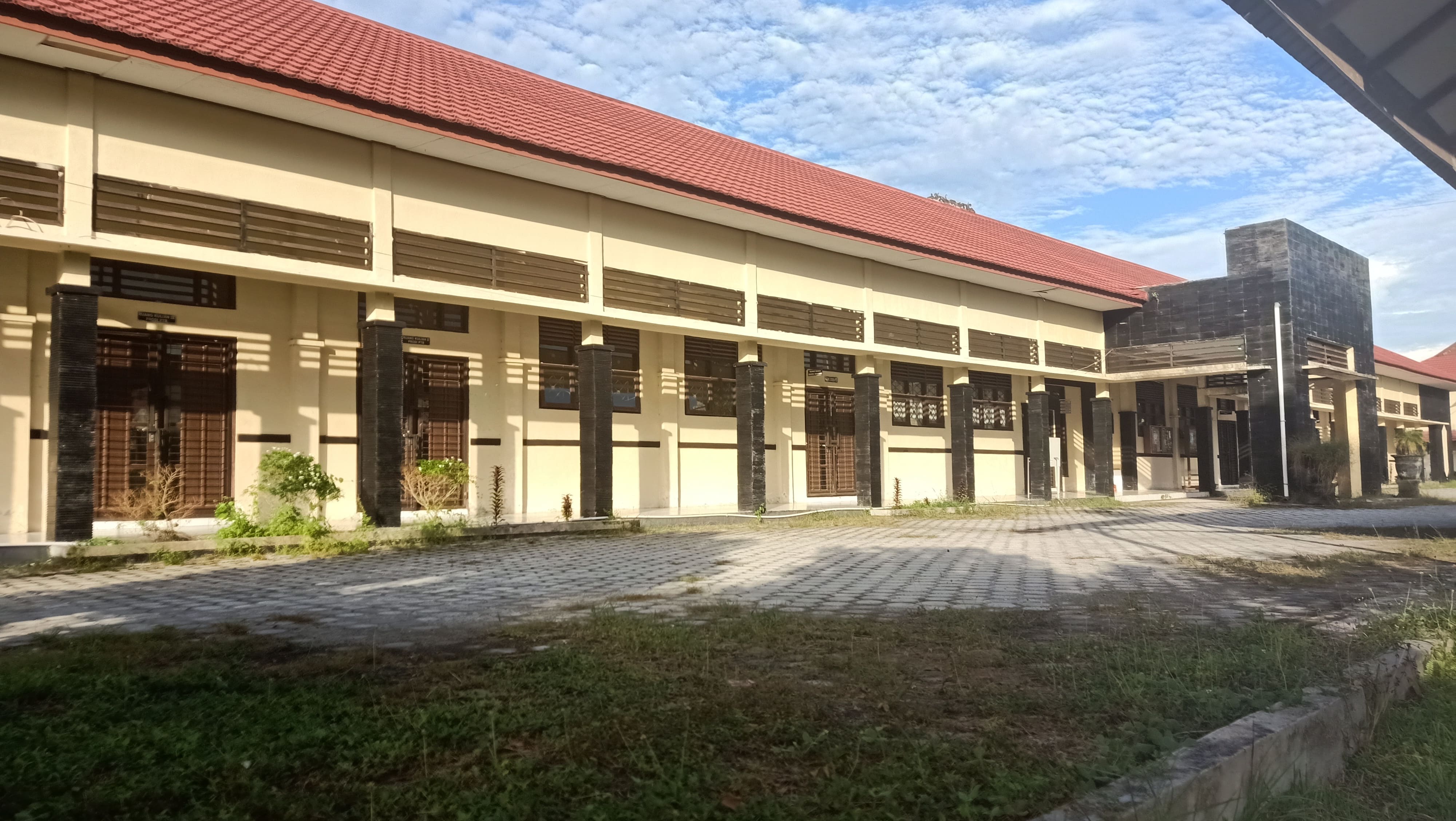 Gedung Prodi Teknik Bangunan FKIP